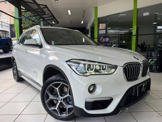 BMW X1 2.0 16V TURBO ACTIVEFLEX SDRIVE20I 4P AUTOMÁTICO BMW X1 2.0 16V TURBO ACTIVEFLEX SDRIVE20I 4P AUTOMÁTICO